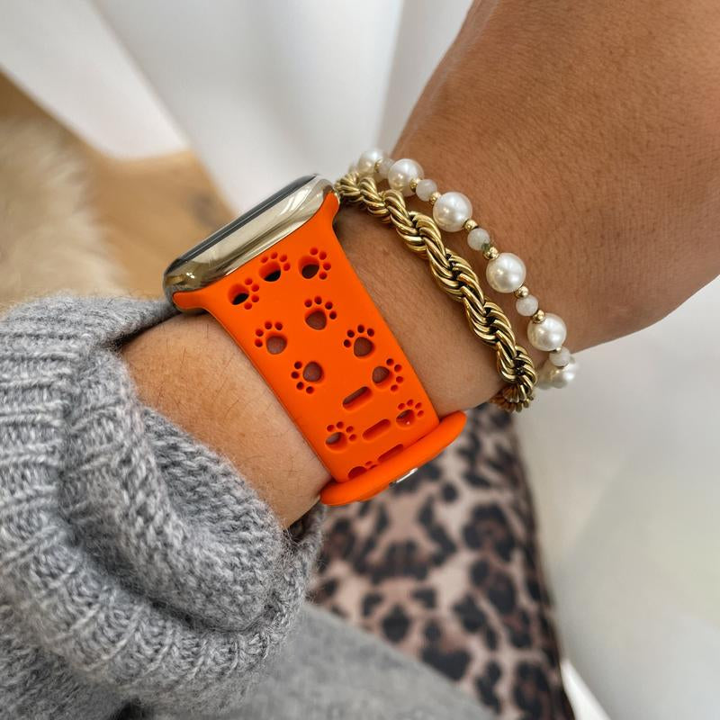Animal Print Silicone Band for Apple Watch – Cute Paw Cutouts, Water-Resistant Sport Strap with Silver Pin, Soft & Comfy Fit for Pet Lovers